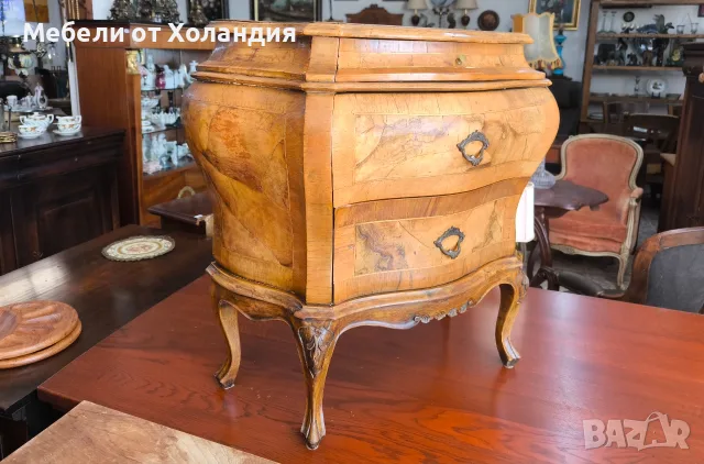 Италианско антикварно скринче "бомбе" , снимка 3 - Антикварни и старинни предмети - 55734626