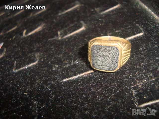 СТАРИНЕН БРОНЗОВ ПРЪСТЕН със СМОЛА РЪЧНА ИЗРАБОТКА ЧЕРЕН КЕХЛИБАР 19629