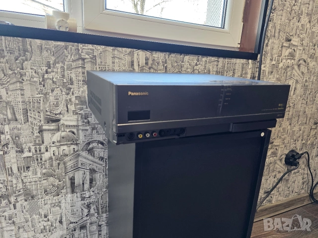 Продавам видео S-VHS Panasonic NV-HS800, снимка 11 - Плейъри, домашно кино, прожектори - 54144790