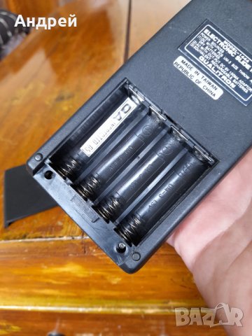 Стар калкулатор Qualitron, снимка 6 - Други ценни предмети - 36718953