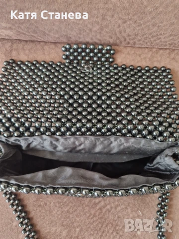 Дамска чанта от мъниста, снимка 2 - Чанти - 51280150