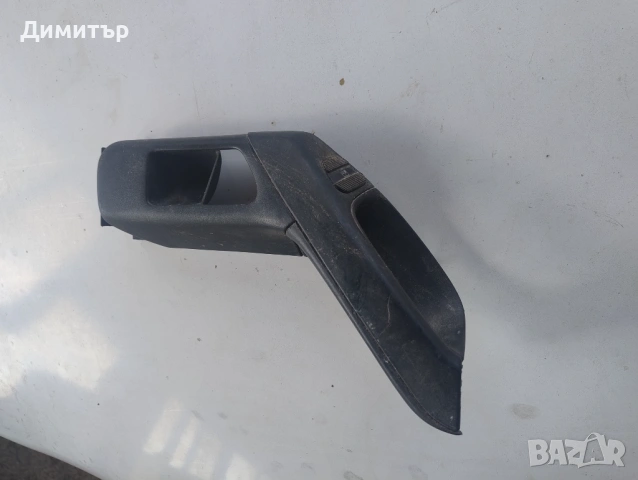 Ръкохватка + Бутон - Копче Ел. Стъкло Предна Дясна За Фолксваген Голф 3 1994г / VW Golf 3 1994y