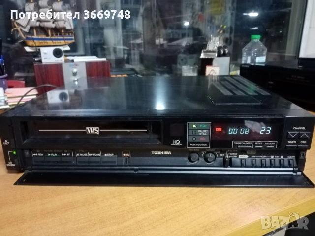 Продава се видео VHS TOSHIBA 