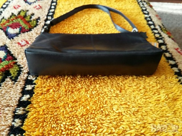 Чанта от естествена кожа borella , снимка 11 - Чанти - 32070365