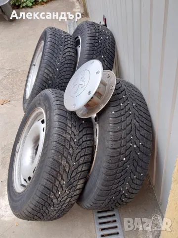 Джанти със зимни гуми за Пежо 195/65 R15, снимка 2 - Гуми и джанти - 47727023