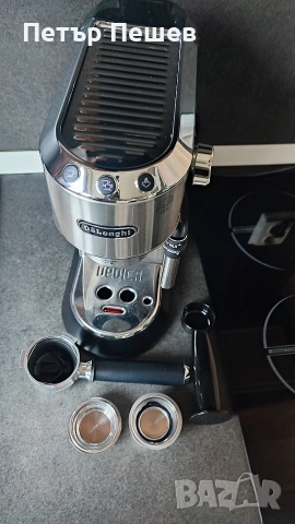 Кафемашина Delonghi Dedica EC685 перфектно еспресо кафе Делонги , снимка 2 - Кафемашини - 53957131