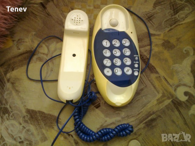 Телефон с бутони- ретро, снимка 2 - Антикварни и старинни предмети - 29354631