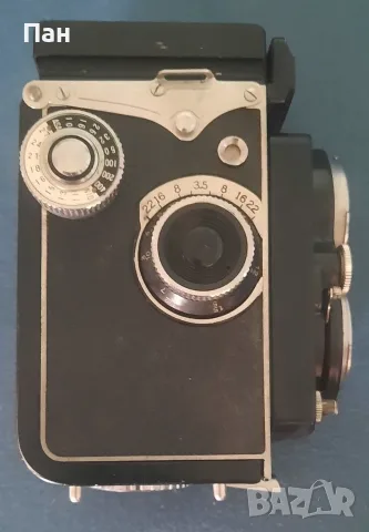 Средноформатен 6x6 Yashica 635, снимка 3 - Фотоапарати - 56504119