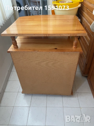 Дървен шкаф витрина масив, снимка 3 - Шкафове - 54322008