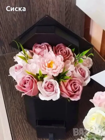 Предлагам ви букети шапка със сапунени цветя за абитуриенти/абсолвенти.               , снимка 17 - Подаръци за жени - 50237598