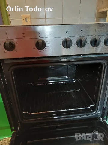 Продавам фурна за вграждане , снимка 2 - Печки, фурни - 55923284