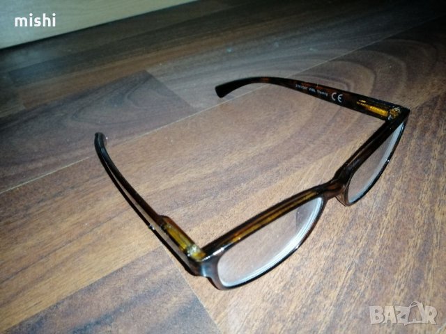Страхотни нови очила , снимка 4 - Слънчеви и диоптрични очила - 32186930