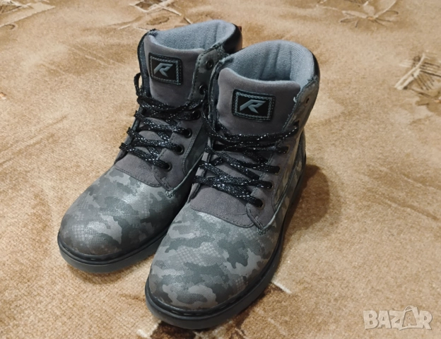 Почти нови топли Дамски Боти Runners 37 ми номер Сиви, Камуфлаж, Еко кожа, Полар