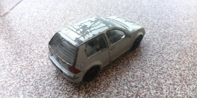 Bburago Volkswagen Golf IV '98 - Made in Italy 1:43, снимка 16 - Колекции - 52927589