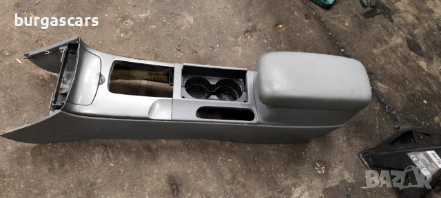 Подлакътник Mazda 6 GG, снимка 2 - Части - 53070525