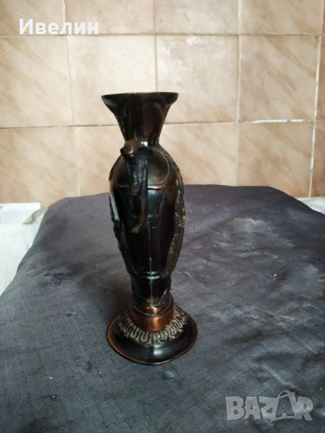 метална ваза за декорация, снимка 2 - Антикварни и старинни предмети - 30146544