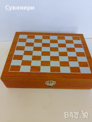 подаръчен комп;ект шах с манерка, снимка 2 - Подаръци за мъже - 51760718