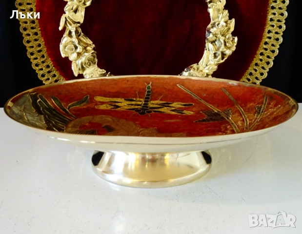 Повдигната бронзова фруктиера,картина цветен клетъчен емайл. , снимка 2 - Антикварни и старинни предмети - 52257715