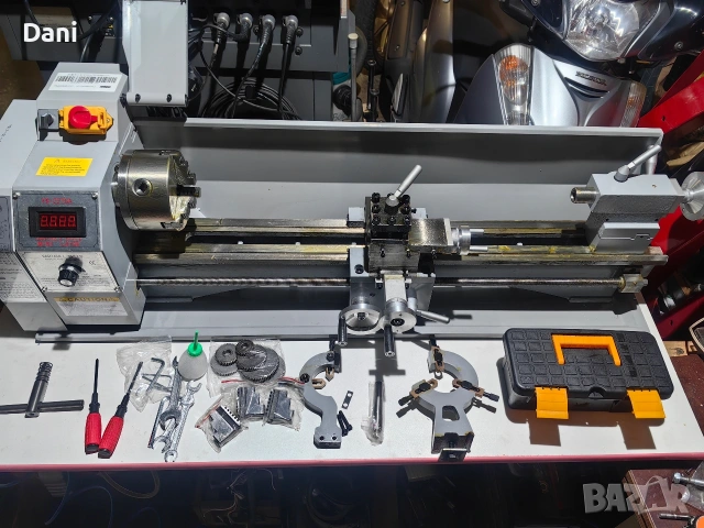 Малък струг за метал Vevor 1100w.,750мм 