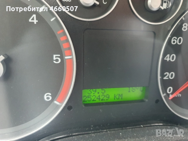 Продавам, снимка 10 - Автомобили и джипове - 52585457