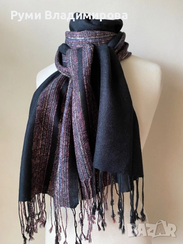 Черен, блестящ шал  от 70 % пашмина и 30 % коприна, снимка 5 - Шалове - 42649958