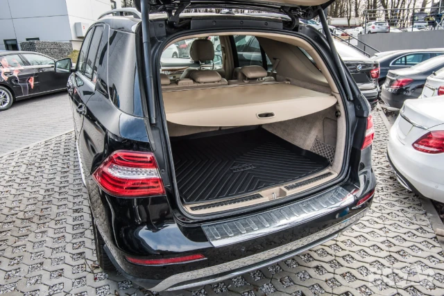 Щора за багажник Mercedes ML W166 2011–2015, бежова, алуминий и PVC, снимка 4 - Аксесоари и консумативи - 51354369