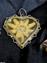 Винтидж медальон с алпийски еделвайс, снимка 3