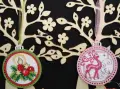 Ръчно бродирани коледни картички и оцветени играчки за елха , снимка 12