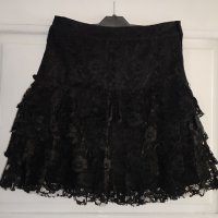 Дамска черна официална поличка с харбали H&M размер S 36 цена 10 лв., снимка 2 - Поли - 42634907