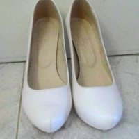 Нови дамски обувки на ток, снимка 2 - Дамски обувки на ток - 38544845