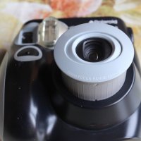 Polaroid 300 Instant Film Camera, снимка 2 - Фотоапарати - 39801110