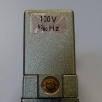 пневматичен разпределител SMC V3100 solenoid valve, снимка 3 - Резервни части за машини - 39639349