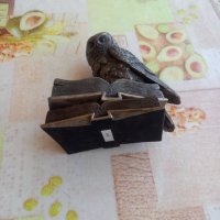Статуетка сова с книга, снимка 2 - Други ценни предмети - 42858742