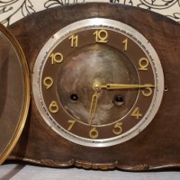 Стар часовник, снимка 2 - Антикварни и старинни предмети - 39477363