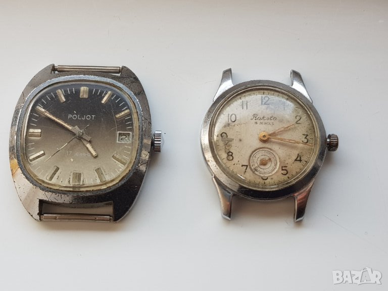 Лот от два стари руски механични часовника, снимка 1