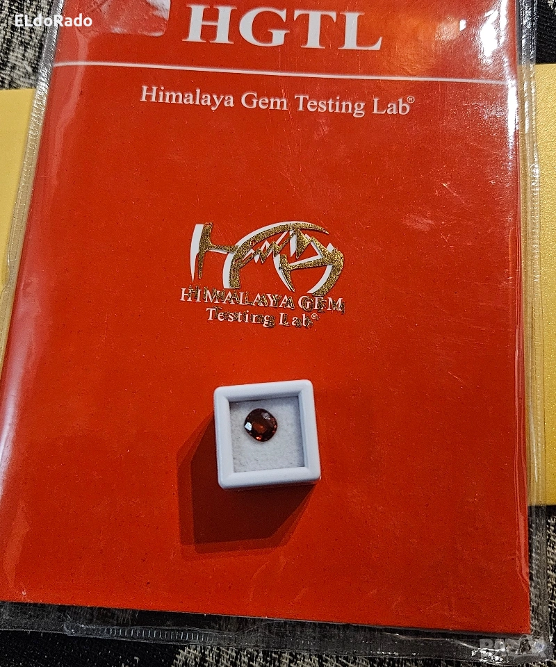 натурален гранат 1.12 карата, снимка 1