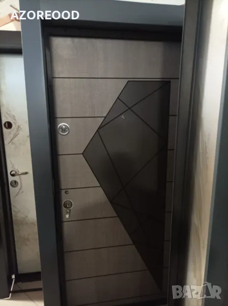 ВРАТИ ВХОДНИ ОТ ВНОСИТЕЛ , снимка 1