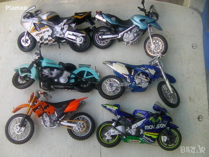 Шест умалени модела на мотоциклети 1, снимка 1