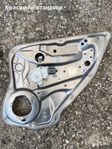 Машинка ел. стъкло за Мерцедес ц-класа w204.задна Дясна 2007, снимка 1