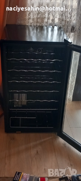 Охладител за вино, 32 бутилки, използван, снимка 1