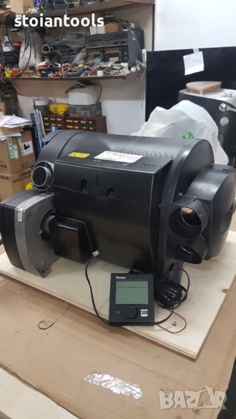 TRUMA COMBI 4E газ 220V печка бойлер каравана кемпер, снимка 1