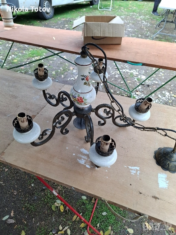 Продава се старинен полилей., снимка 1