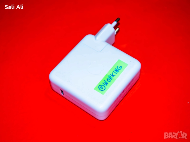Оригинално 61W зарядно Apple USB-C (A1718) за MacBook Pro / Air, снимка 1