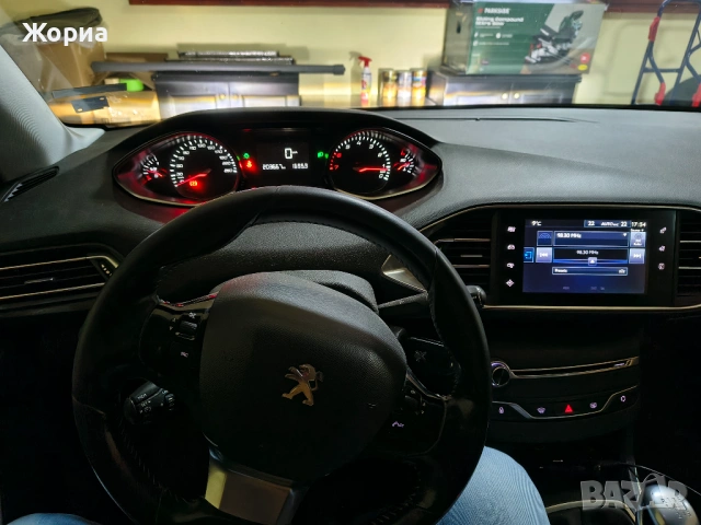 Peugeot 308 SW 1.2 puretech allure, снимка 11 - Автомобили и джипове - 54154216