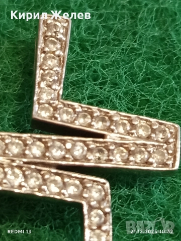 Уникален стилизиран кръст с инкрустирани цирконий подходящ аксесоар за специални поводи 30679, снимка 3 - Колиета, медальони, синджири - 52863719