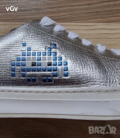 Дамски кожени кецове Anya Hindmarch  Space Invader - 38/39, снимка 6 - Кецове - 36895678