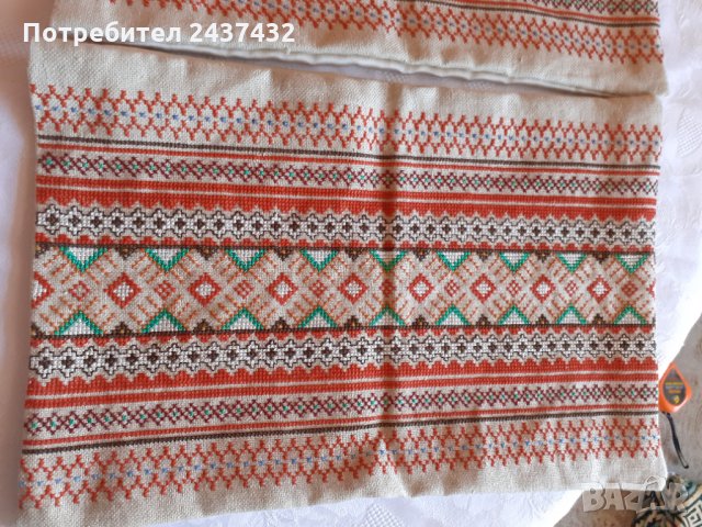 Ръчно бродирани декоративни калъфки, снимка 2 - Декорация за дома - 31453376