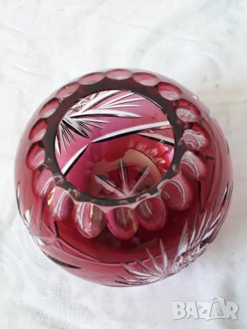 Немска ваза от фасетиран цветен кристал , снимка 3 - Вази - 31481384