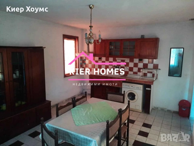 Масивна триетажна къща в град Гълъбово,обл. Стара Загора, снимка 6 - Къщи - 54078112