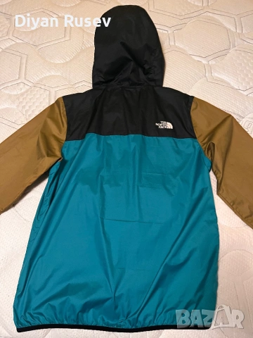 горнище North Face Wind wall, снимка 2 - Спортни дрехи, екипи - 53902346